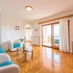 Amazing In With Kitchen