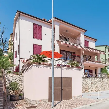 Amazing In With Kitchen Apartment