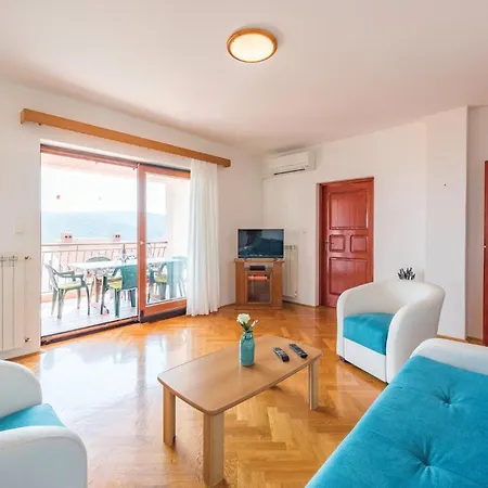 Amazing In With Kitchen Apartment