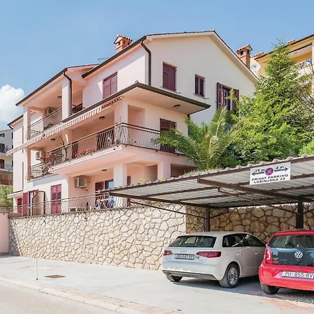 Amazing In With Kitchen 라벡