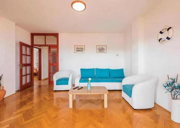 Amazing In With Kitchen *