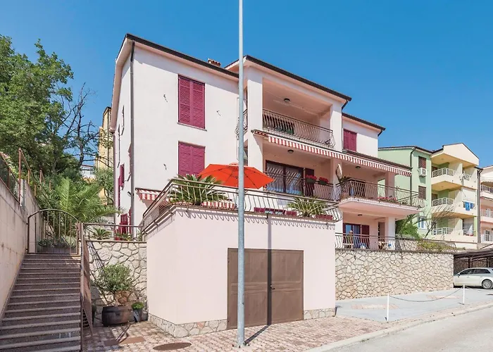 Amazing In With Kitchen 아파트