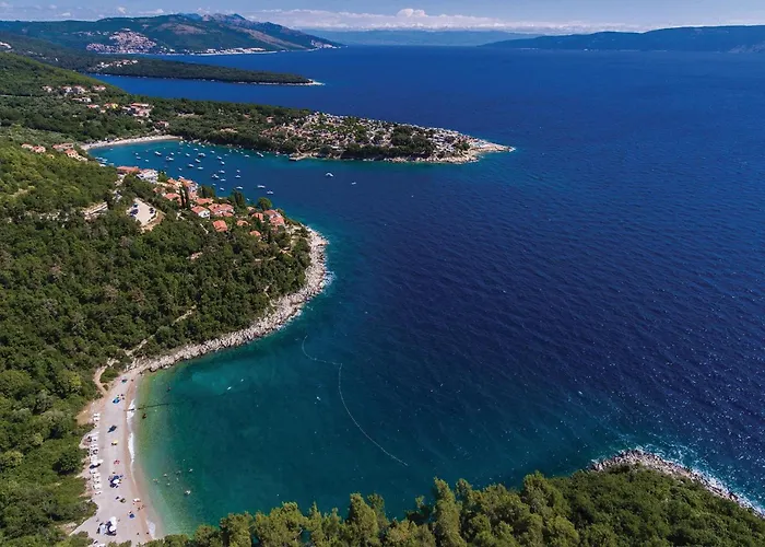 Amazing In With Kitchen