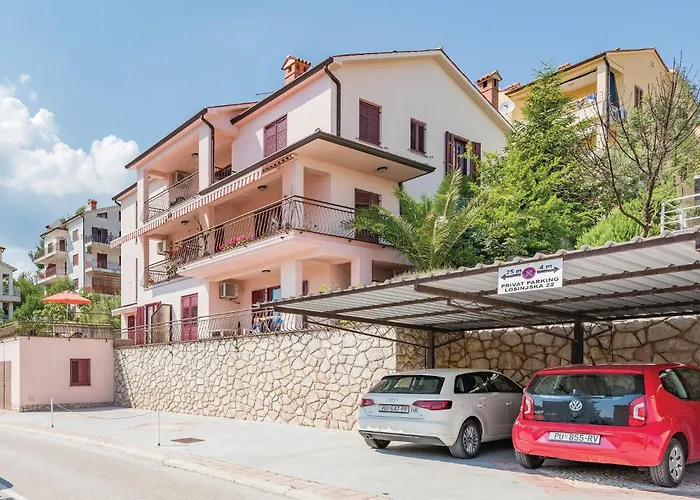 Amazing In With Kitchen 라벡